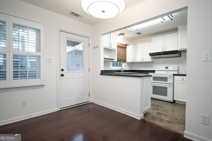 Property Photo:  337 Georgetown Drive  GA 30605 