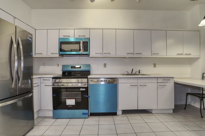 Property Photo:  75 Liberty Ave C3  NJ 07306 