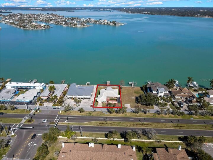 Property Photo:  21 Paradise Lane  FL 33706 