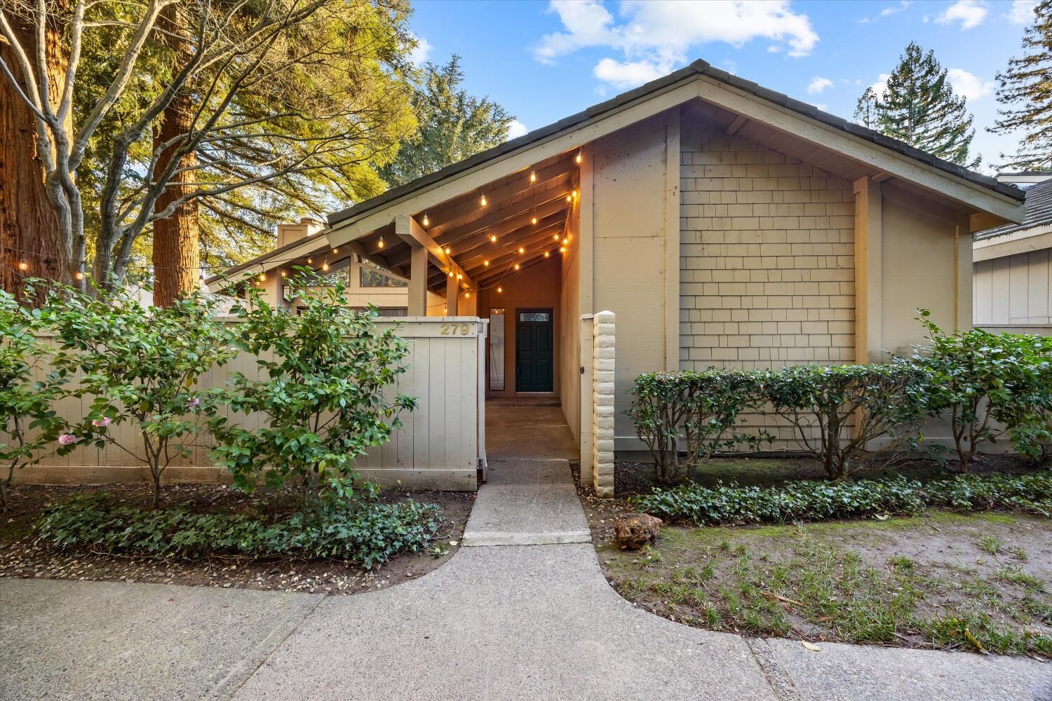 Property Photo:  279 Hartnell Place  CA 95825 