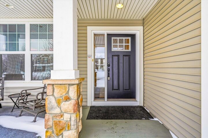 Property Photo: 3447 White Pine Way MN 55082