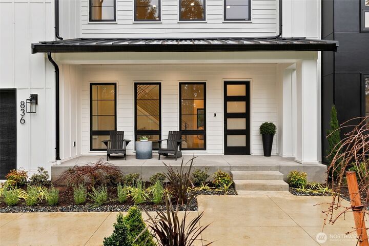 Property Photo:  836  130th Avenue NE  WA 98005 