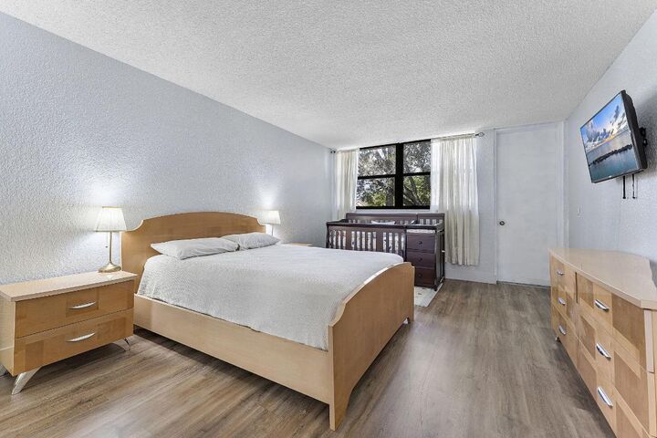 Property Photo:  16475 Golf Club Road 207  FL 33326 