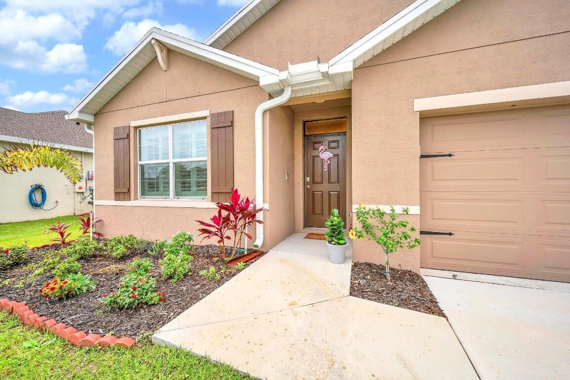 Property Photo: 3444 Trinity Circle FL 34945