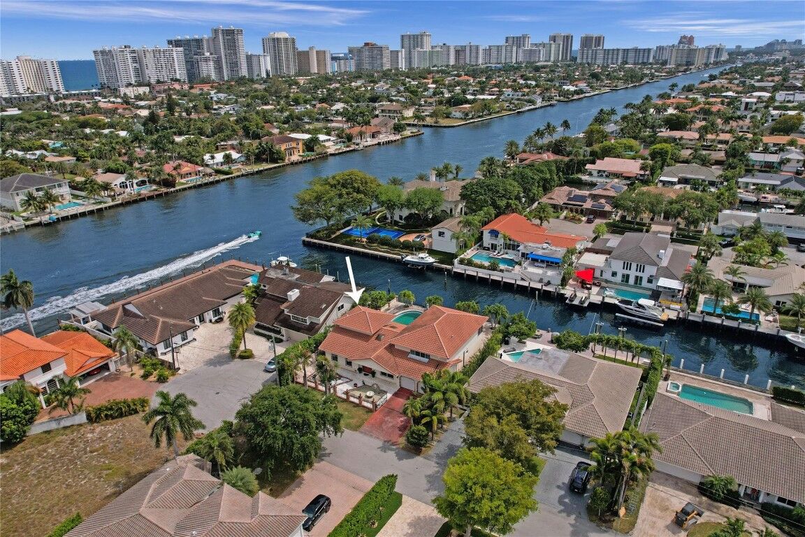 Property Photo: 3100 NE 47th Street FL 33308