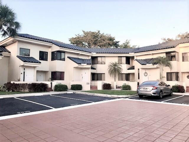 Property Photo:  8041 NW 15th Manor 8041  FL 33322 