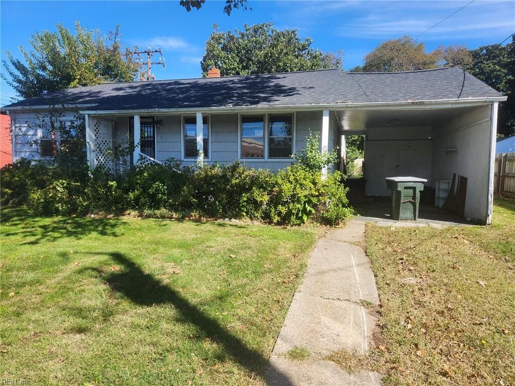 Property Photo:  3 Beechwood Rd  VA 23666 