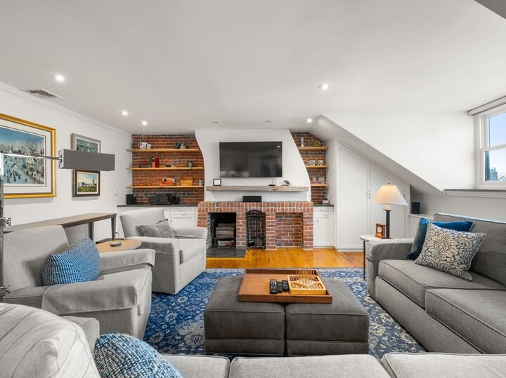 Property Photo:  40-42 Mount Vernon St 5A  MA 02108 