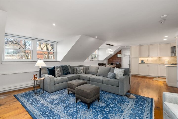 Property Photo:  40-42 Mount Vernon St 5A  MA 02108 