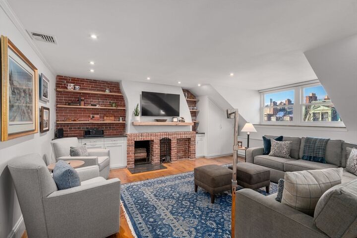 Property Photo:  40-42 Mount Vernon St 5A  MA 02108 