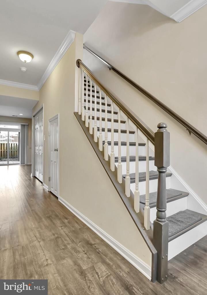 Property Photo:  528 McArthur Terrace NE  VA 20176 