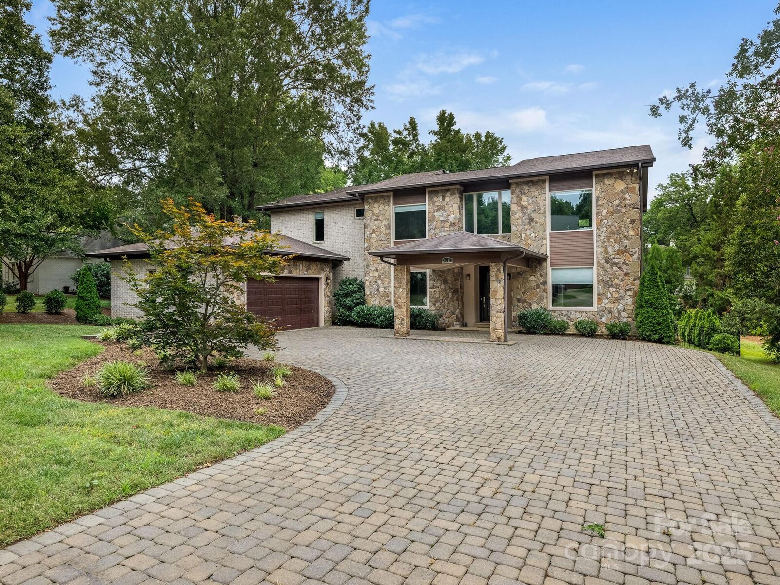 Property Photo:  2011 Sharon Avenue  NC 28211 