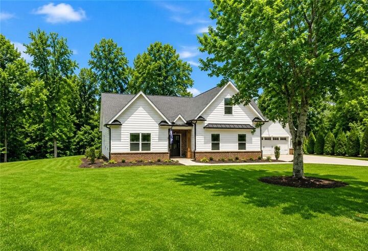 Property Photo: 246 Emmaline Lane GA 30549
