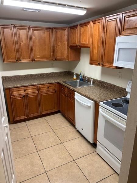 Property Photo:  411 Executive Center Dr 106  FL 33401 