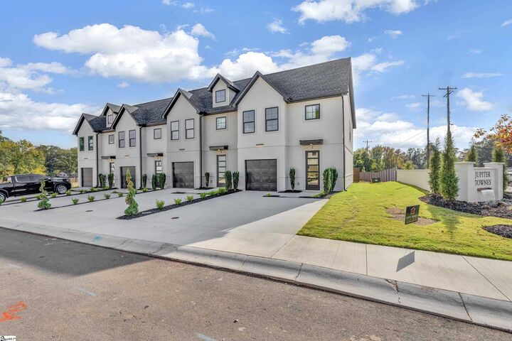 Property Photo:  2 Taverly Drive  SC 29605 