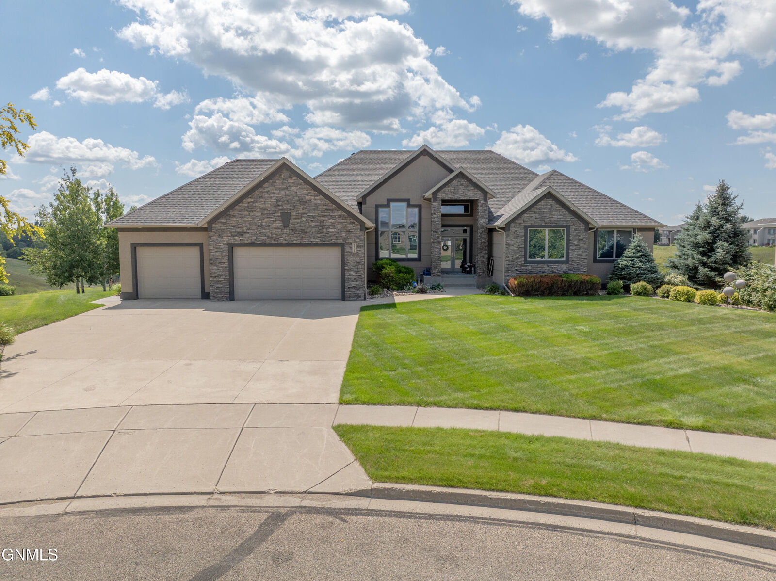 Property Photo: 2507 Powder Ridge Circle ND 58503