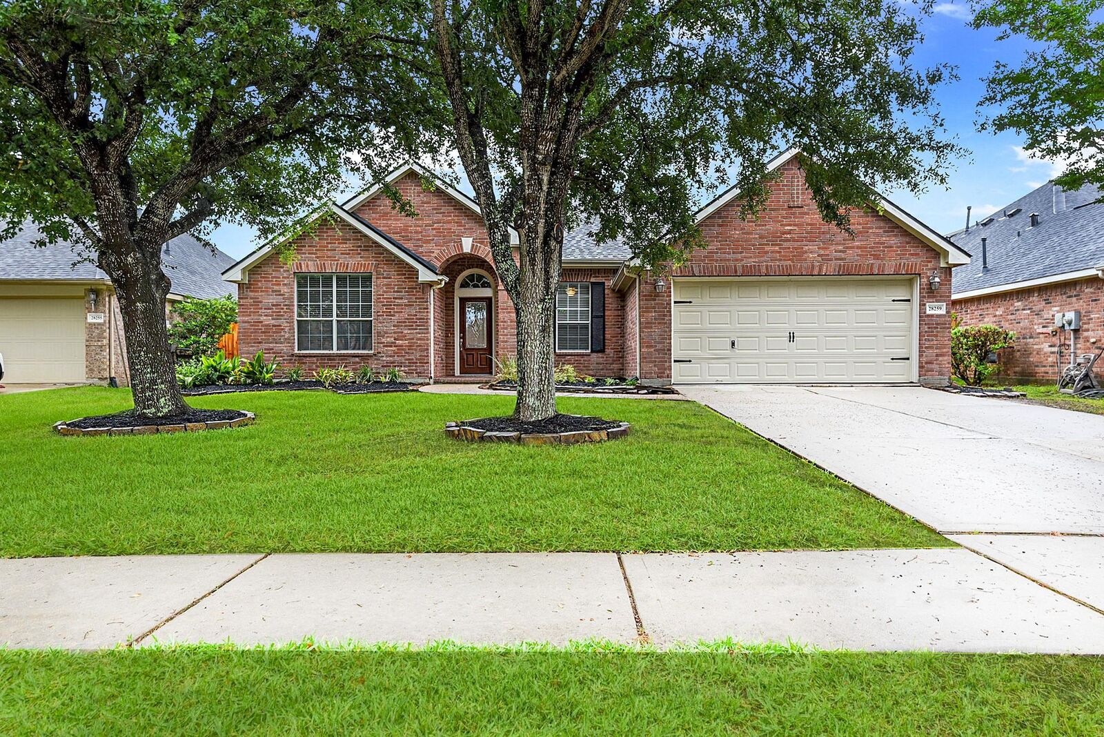 Property Photo: 28259 Daystrom Lane TX 77494