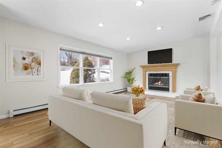 Property Photo:  55 Albion Oval  NY 10541 