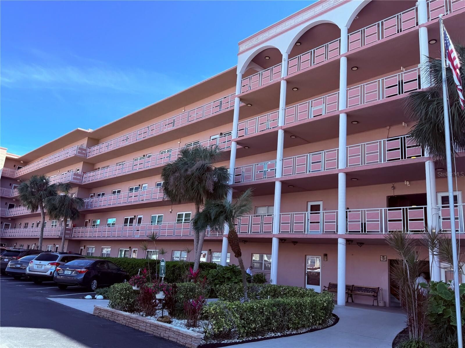 Property Photo:  5521 80th Street N 306  FL 33709 