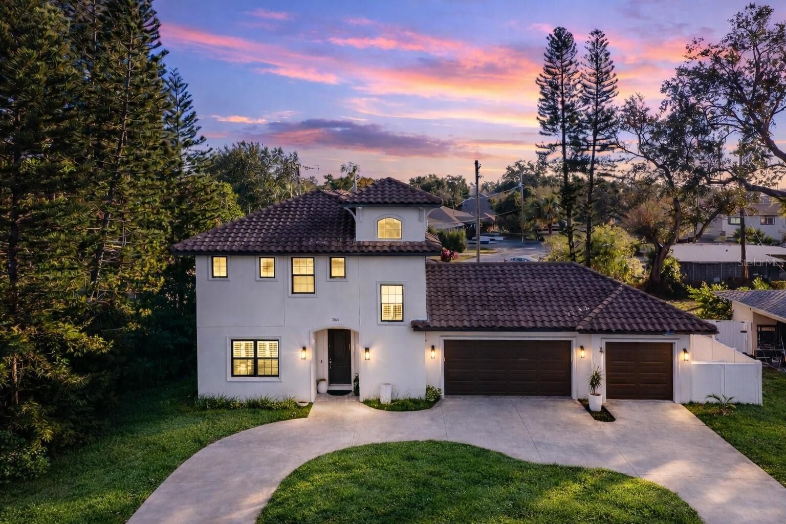 Property Photo: 3508 W Euclid Avenue FL 33629