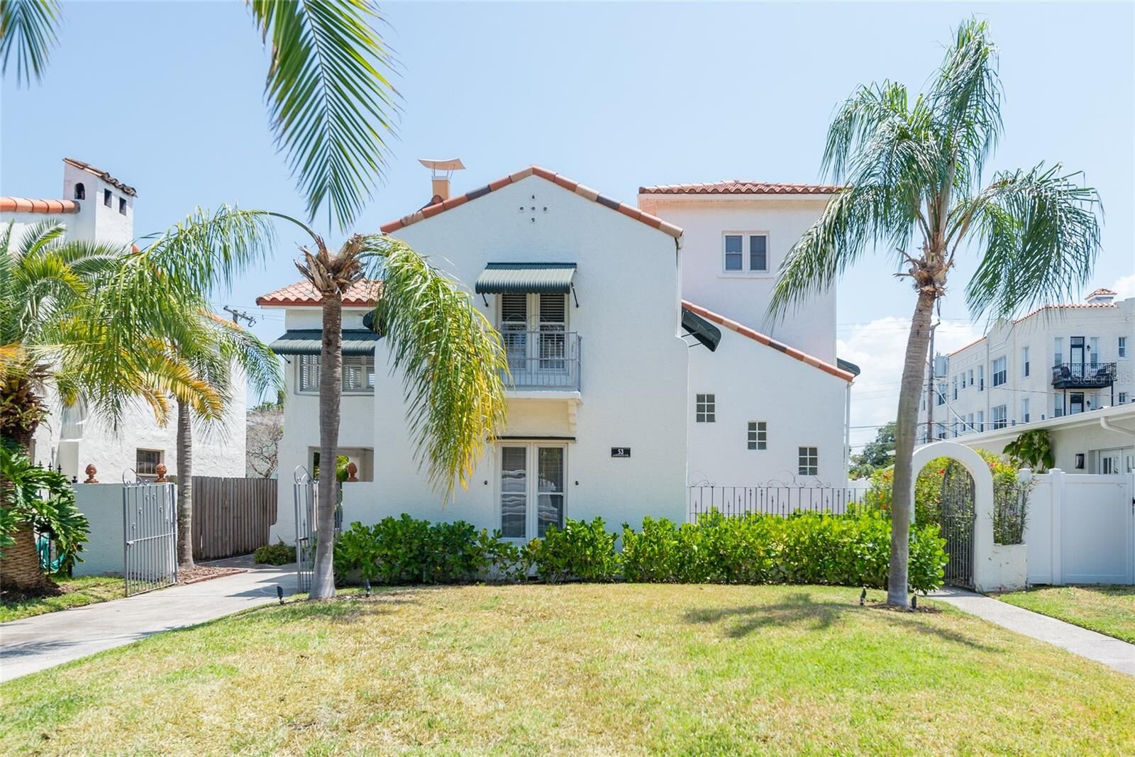 Property Photo:  53 Albemarle Avenue  FL 33606 