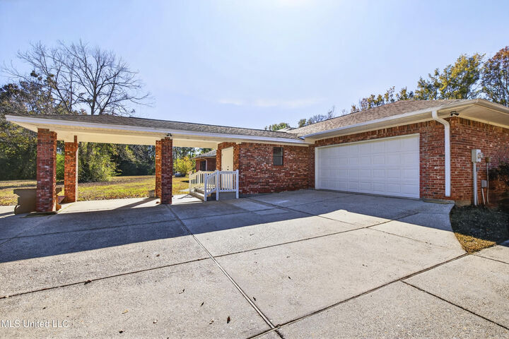 Property Photo:  18265 Landon Road  MS 39503 