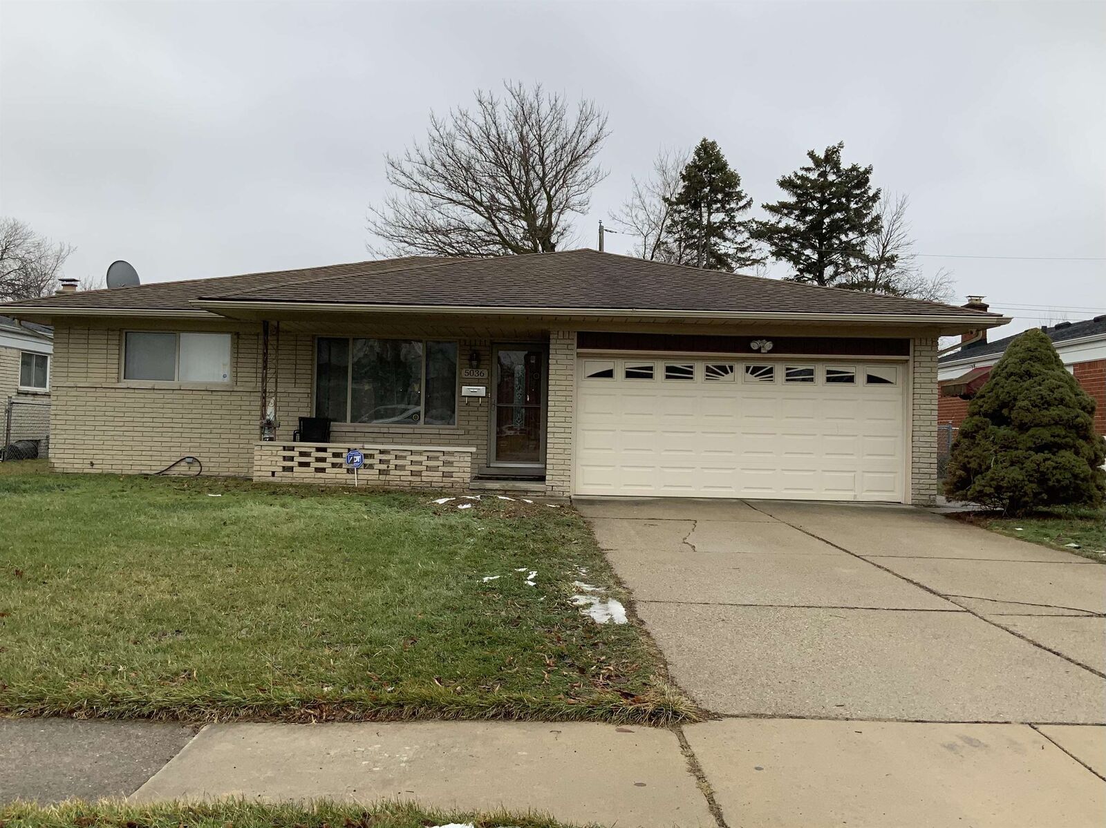 Property Photo:  5036 Rockdale Court  MI 48310 