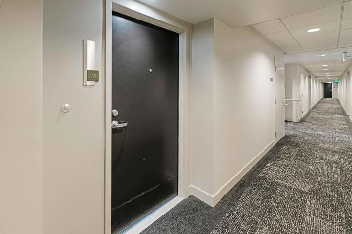 Property Photo:  425 W Beech Street 851  CA 92101 