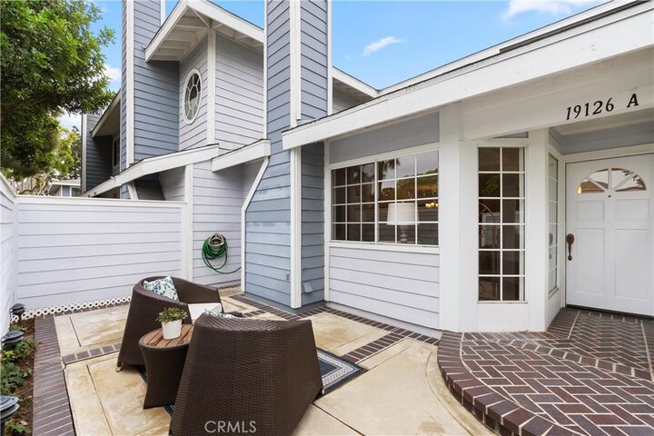 Property Photo:  19126 Queensport Lane A  CA 92646 