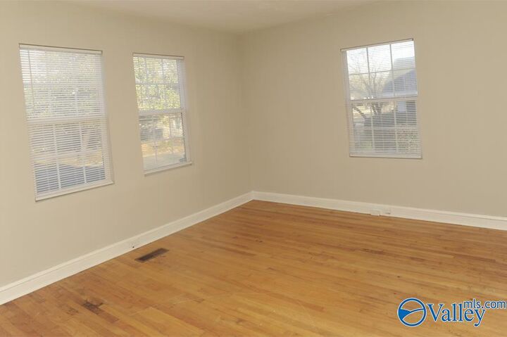 Property Photo:  917 Litchfield Avenue  AL 35903 
