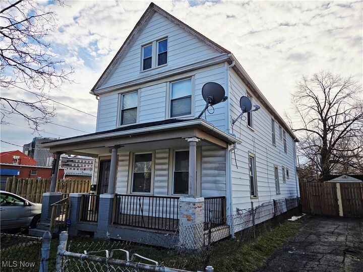 Property Photo:  2711 Sackett Avenue  OH 44109 