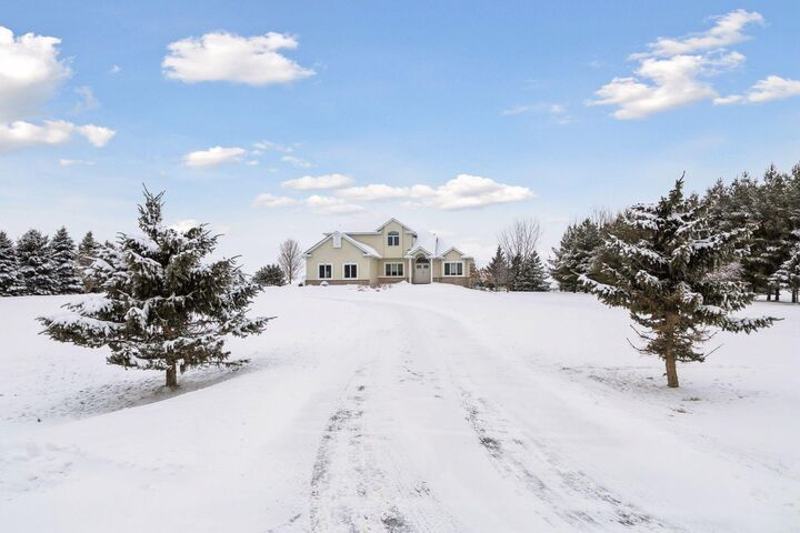 Property Photo: 2728 Headland Court SW MN 55902