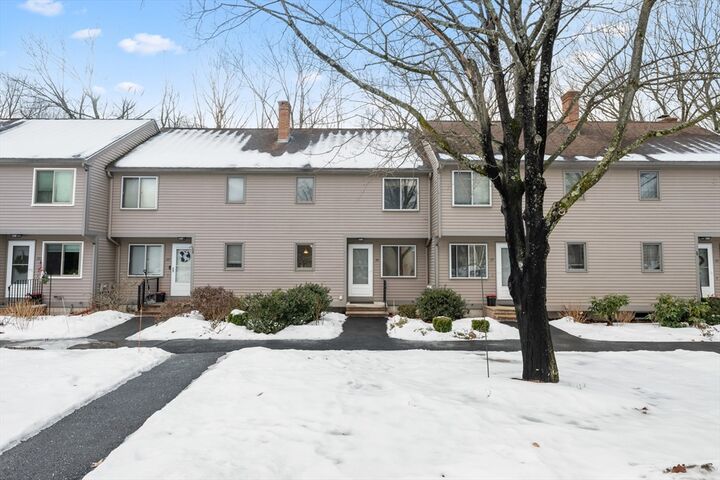 Property Photo:  99 Cortland Circle 99  MA 01453 