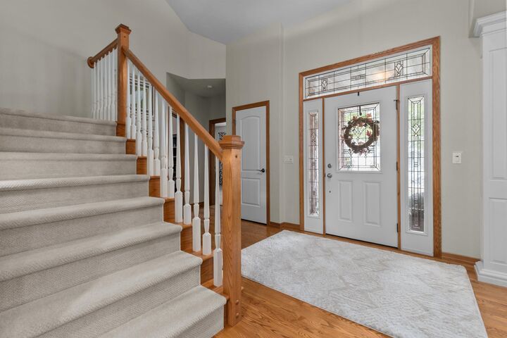 Property Photo:  217 E Wentworth Lane  WI 54913 