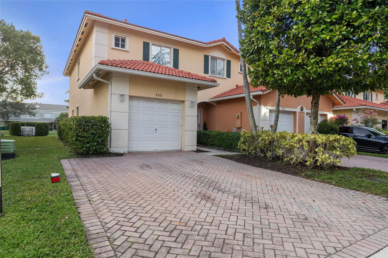 Property Photo:  8301 Santa Monica Terrace  FL 33321 