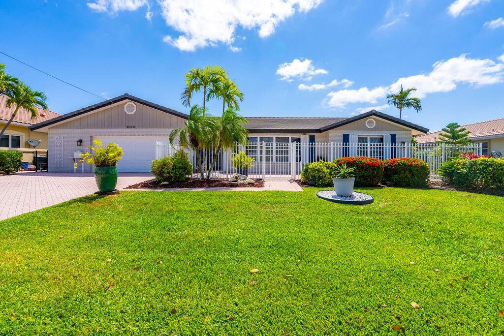 Property Photo: 4020 NE 24th Avenue FL 33064