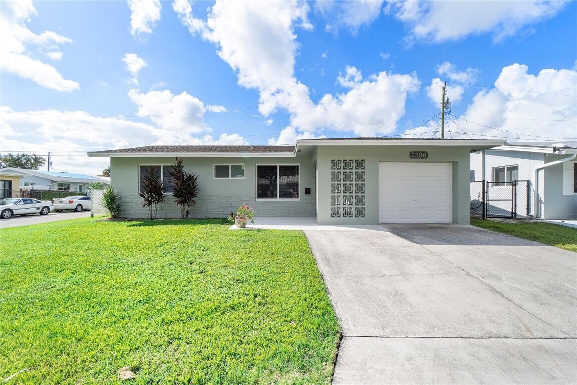Property Photo: 2306 NW 55th Street FL 33309