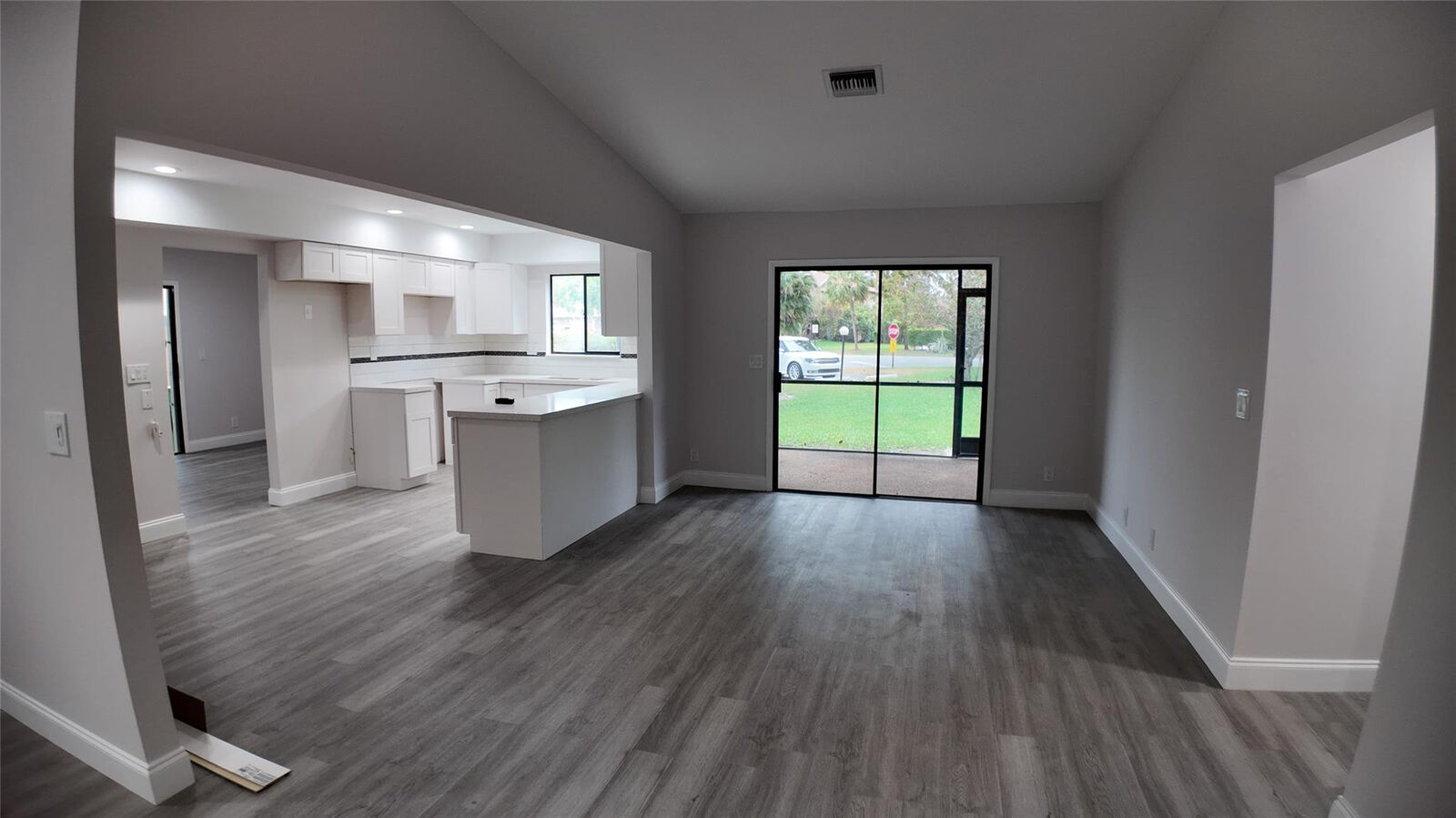 Property Photo:  6185 Live Oak Court A  FL 33319 