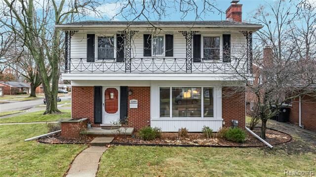 Property Photo:  32909 Lyndon Street  MI 48154 