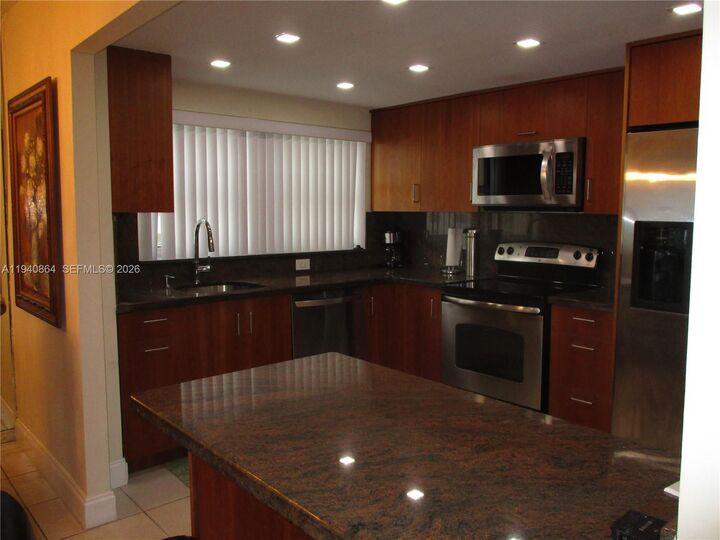 Property Photo:  1825 S Ocean Dr 609  FL 33009 