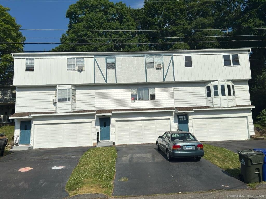 Property Photo:  111,113 &Amp 115 Sunset Avenue  CT 06450 