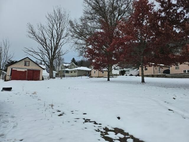 Property Photo: 129 South Street North PA 16365