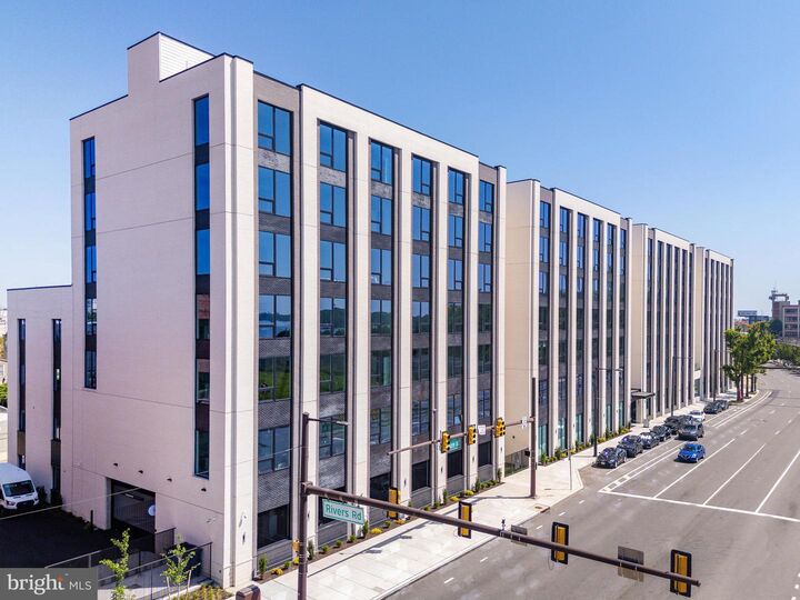 Property Photo:  1130 N Delaware Avenue 602  PA 19125 