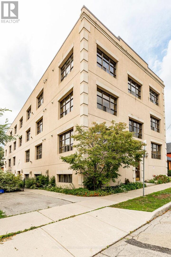 Property Photo:  36 Margaret Street 44  ON L8P 4C8 