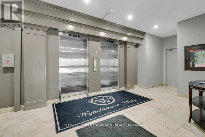 Property Photo:  55 Yarmouth Street 504  ON N1H 7R4 