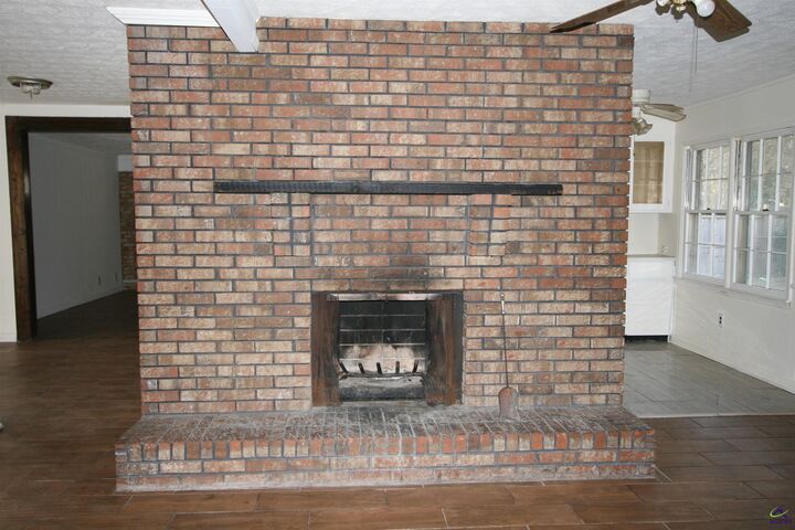 Property Photo:  203 Gawin Drive  GA 31093 