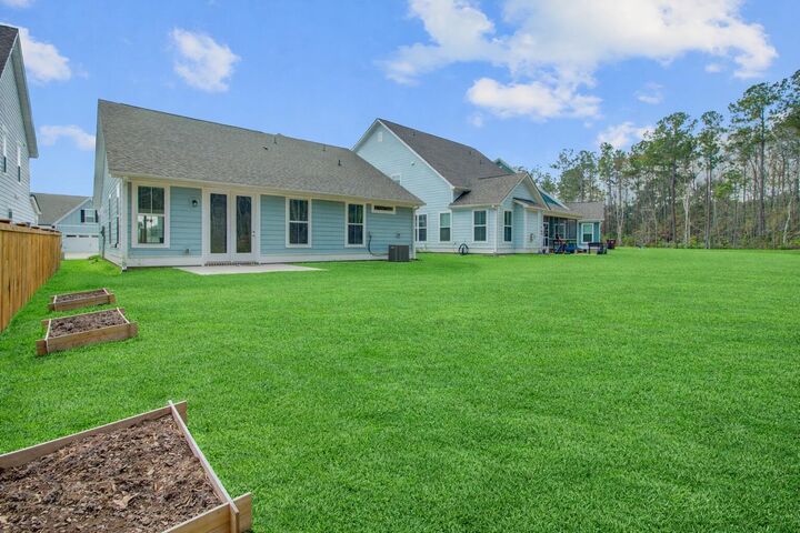 Property Photo: 424 Eagleview Drive SC 29461