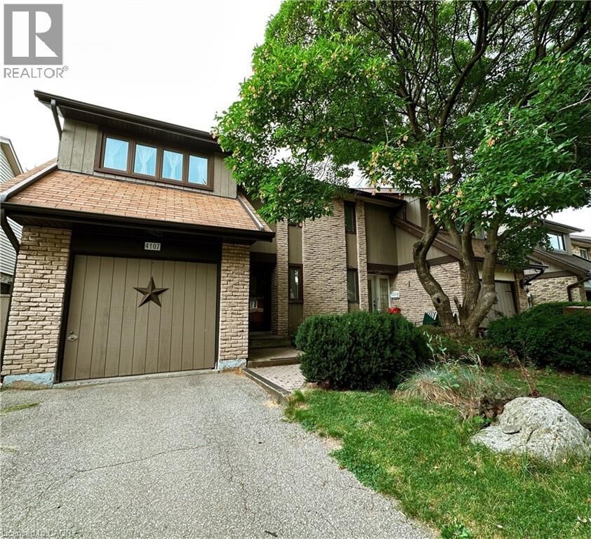 Property Photo:  4107 Jefton Crescent  ON L5L 1Z2 