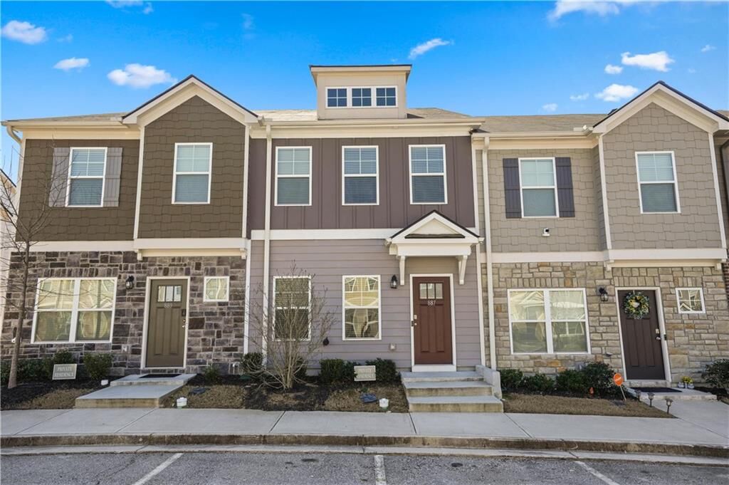 Property Photo:  887 Ambient Way SW  GA 30331 