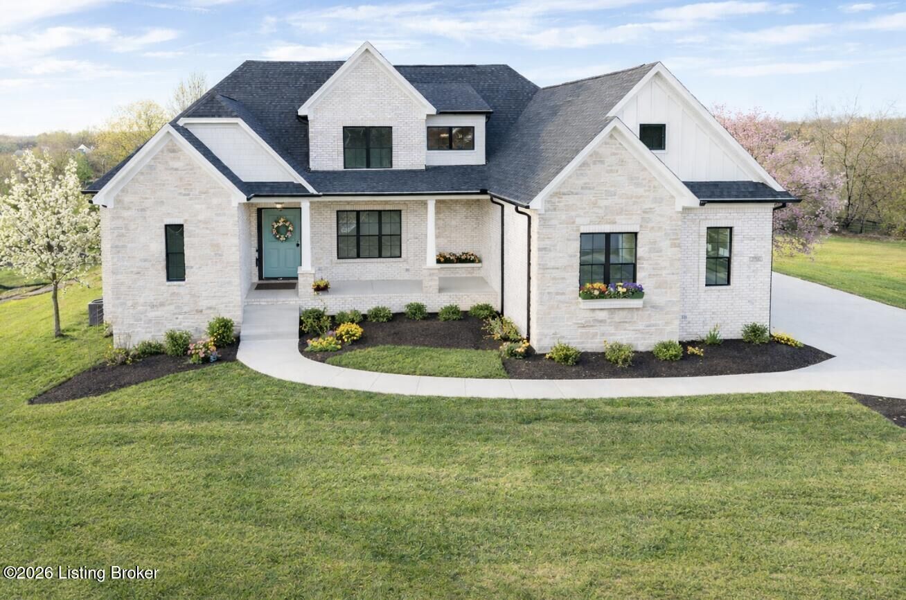 Property Photo:  2716 Adenmore Ct  KY 40059 